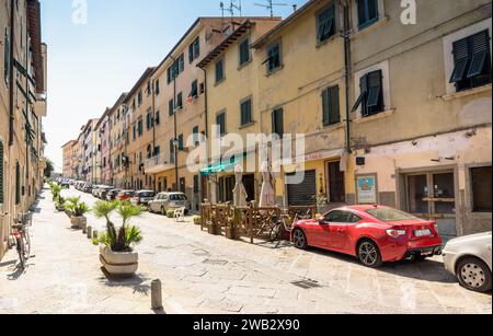 ISOLA d'ELBA, ITALIA - 28 agosto 2018: Vista diurna della città di Portoferraio, Isola d'Elba, Toscana, Italia. Foto Stock