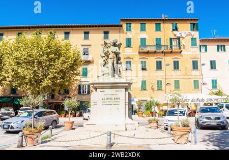 ISOLA d'ELBA, ITALIA - 28 agosto 2018: Vista diurna della città di Portoferraio, Isola d'Elba, Toscana, Italia. Foto Stock