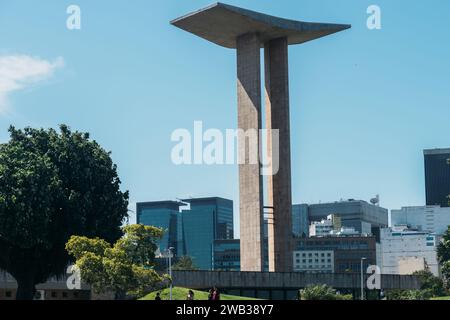 Rio de Janeiro, Brasile - 7 gennaio 2024: Monumento in onore dei soldati uccisi nella seconda guerra mondiale a Rio de Janeiro Foto Stock