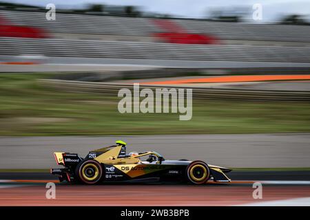 DS Automobiles Formula e formazione auto elettrica sul circuito Ricardo Tormo di Valencia durante il test ABB FIA Formula e 2024 Foto Stock