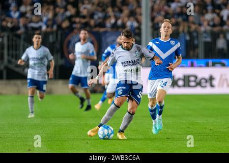 Gaetano Letizia del Feralpisal˜ poi da Lorenzo Maria Dickmann del Brescia calcio FC durante la partita del campionato italiano di serie B Foto Stock