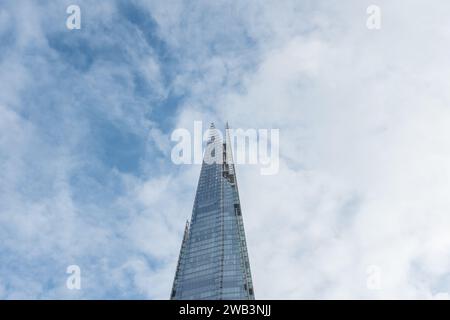 Londra, Regno Unito - 16 novembre 2017: The Shard,Modern Skyscraper with Sky background in London, Regno Unito Foto Stock