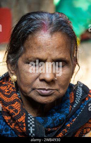 Volto dei lavoratori della ceramica, questa immagine è stata catturata il 29 dicembre 2024, da Saver, Bangladesh Foto Stock