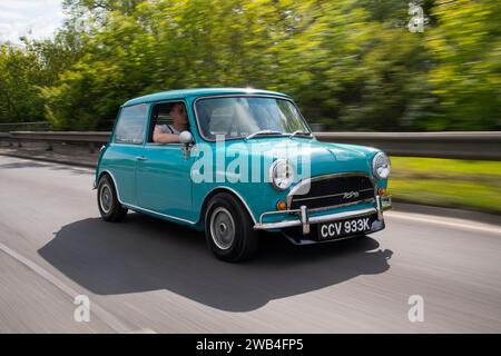 Oselli 1972 Mini classica auto britannica sovralimentata Foto Stock