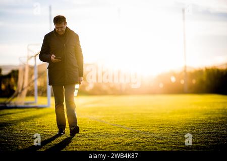 Oliva, Spagna. 8 gennaio 2024. Il manager di Gent, Michel Louwagie, raffigurato durante il training camp invernale della squadra di calcio belga KAA Gent, a oliva, in Spagna, lunedì 8 gennaio 2024. BELGA PHOTO JASPER JACOBS Credit: Belga News Agency/Alamy Live News Foto Stock