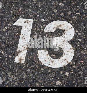 Tavola dei serpenti e delle scale e i numeri. Foto Stock