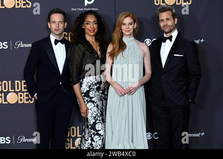 Patrick J. Adams, Gina Torres, Sarah Rafferty e Gabriel Macht bei der Verleihung der 81. Golden Globe Awards al Beverly Hilton Hotel. Beverly Hills, 07.01.2024 *** Patrick J Adams, Gina Torres, Sarah Rafferty e Gabriel Macht ai Golden Globe Awards 81 al Beverly Hilton Hotel Beverly Hills, 07 01 2024 foto:XJ.xBlocx/xFuturexImagex globes 2024 4700 Foto Stock