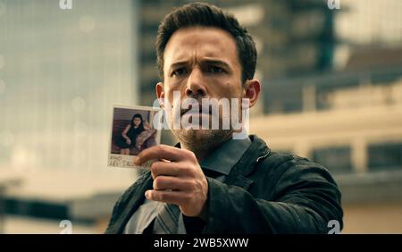 Hypnotic (2023) diretto da Robert Rodriguez e interpretato da Ben Affleck nel ruolo di Danny Rourkea. Un detective indaga su un mistero che coinvolge la figlia scomparsa e un programma segreto del governo. Fotografia pubblicitaria ***SOLO USO EDITORIALE***. Credito: BFA / ketchup Entertainment Foto Stock