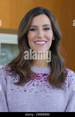 Ana Boyer partecipa alla presentazione dello show televisivo "Bake Off, Famosos al Horno" presso l'hotel la Cigueña l'8 gennaio 2024 a Madrid, Spagna. Foto Stock