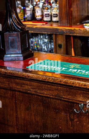 Il pub Duke Art Deco a Londra, Regno Unito Foto Stock