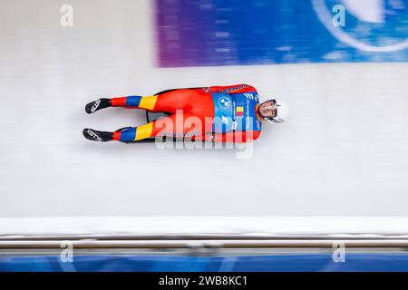 Winterberg Eberspächer Luge World Cup 2023/204 Winterberg GER 7. Gennaio 2024 Valentin Cretu ROU, Team Staffel, Eberspächer Luge World Cup 2023/204 Winterberg GER, 7. Januar 2024, Winterberg / Nordrhein-Westfalen / Deutschland, *** Winterberg Eberspächer Luge World Cup 2023 204 Winterberg GER 7 gennaio 2024 Valentin Cretu ROU , Team Relay, Eberspächer Luge World Cup 2023 204 Winterberg GER , 7 gennaio 2024, Winterberg Renania settentrionale-Vestfalia Germania, Copyright: XSocher/xEibner-Pressefotox EP kso Foto Stock