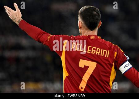 Lorenzo Pellegrini della AS Roma gestures durante la partita di serie A tra AS Roma e Atalanta BC allo stadio Olimpico di Roma, 7 gennaio 2024. Foto Stock