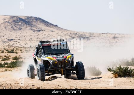 405 VAYSSADE Florent (fra), REY Nicolas (fra), Sebastien Loeb Racing - Bardahl Team, Polaris RZR Pro R, FIA SSV, azione durante la fase 4 della Dakar 2024 il 9 gennaio 2024 tra al Salamiya e al-Hofuf, Arabia Saudita Foto Stock