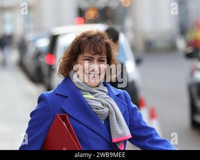 Londra, Regno Unito, 9 gennaio 2024. Victoria Atkins, Segretario di Stato per la salute e l'assistenza sociale lascia Downing Street n. 10 dopo la riunione del Gabinetto. Foto Stock