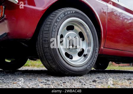 Badge classico Sunbeam Stiletto con logo Hillman Imp coupé Foto Stock