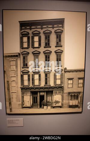 Una foto di un edificio storico nella stazione della metropolitana del New York Transit Museum Foto Stock