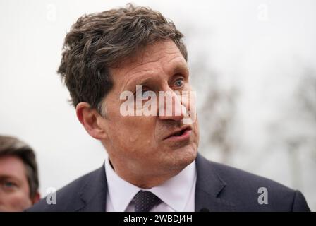 Il ministro dei trasporti Eamon Ryan parla del conflitto israeliano a Gaza, mentre ha aperto una via verde a Sallins Co Kildare. Data foto: Mercoledì 10 gennaio 2024. Foto Stock