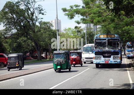 Trasporti pubblici, centro di Colombo, Sri Lanka Foto Stock