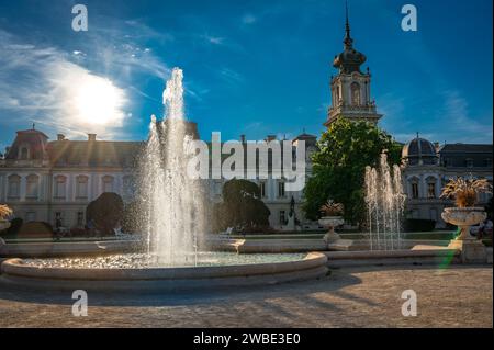 Vista del Palazzo Festetics, palazzo barocco situato a Keszthely, Zala, Ungheria. Foto Stock