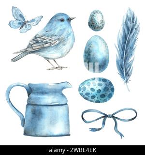 Acquerello ambientato su un tema pasquale nelle sfumature blu: Uccello, uova, prua, farfalla, brocca. Illustrazioni disegnate a mano su sfondo isolato per i biglietti d'auguri, Foto Stock