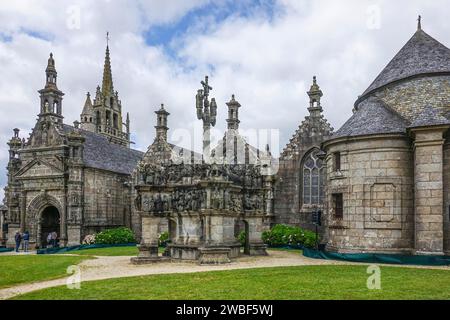 Calvaire Church and Calvaire, Enclos Paroissial Parrocchia di Guimiliau, Finistere Penn ar Bed Department, Bretagna regione Breizh, Francia Foto Stock