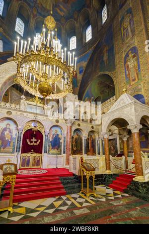 Sofia, Bulgaria - 14 settembre 2023: Vista dell'interno di St Cattedrale Alexander Nevsky, a Sofia, Bulgaria Foto Stock