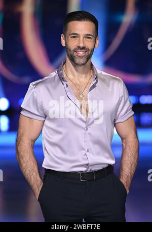 Bovingdon, Regno Unito. 10 gennaio 2024. Sylvain Longchambon arriva al lancio della serie di Dancing on Ice, Bovingdon Studios. Credito: Doug Peters/EMPICS/Alamy Live News Foto Stock