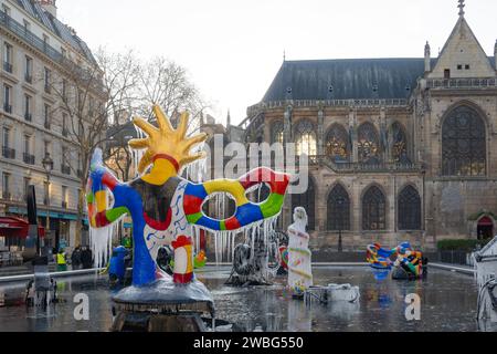 parigi, ile de france, la Fontana di Stravinsky (francese: La Fontaine Stravinsky), solo editoriale. Foto Stock