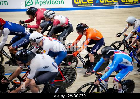 Apeldoorn, Paesi Bassi. 10 gennaio 2024. APELDOORN, PAESI BASSI - 10 GENNAIO: L'olandese Philip Heijnen gareggia nella gara di eliminazione maschile durante il giorno 1 dei Campionati europei UEC Track Elite 2024 a Omnisport il 10 gennaio 2024 ad Apeldoorn, Paesi Bassi. (Foto di Rene Nijhuis/BSR Agency) credito: Agenzia BSR/Alamy Live News Foto Stock