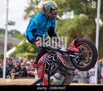 Moto acrobatico in bicicletta Goodwood Festival of Speed 2022 Foto Stock