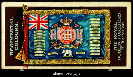 Colori Regimental dei Royal Dublin Fusiliers - illustrazione della carta di sigaretta d'epoca Foto Stock