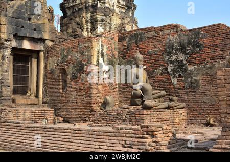 Lopburi città, Phra Prang Sam Yot a Kmer tempio (13 ° secolo). Thailandia. Foto Stock