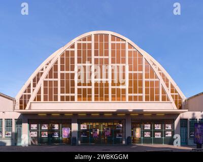 La sala del mercato "Les Halles du Boulingrin" dell'architetto Émile Maigrot a Reims - Grand Est, Département Marne, Francia Foto Stock