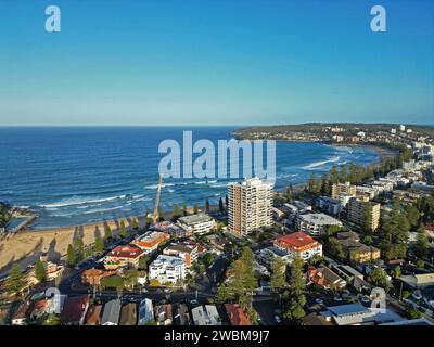 Una foto aerea cattura la mozzafiato Manly Beach, Manly, New South Wales, Australia. Foto Stock