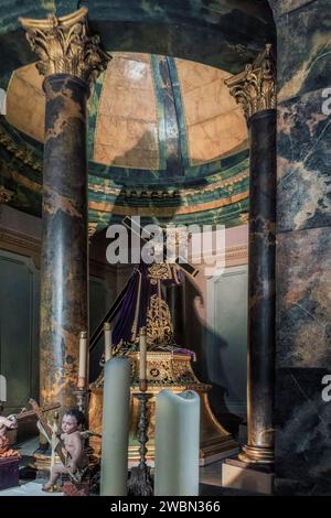 Camera del trono di nostro padre Gesù il Nazaret nella chiesa della confraternita di Gesù, museo dello scultore Francisco Salzillo, città di Murcia. Foto Stock