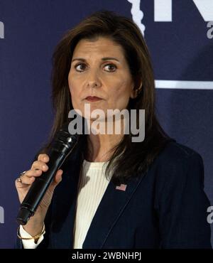 Ankeny, Iowa, USA. 11 gennaio 2024. L'ex ambasciatore delle Nazioni Unite e governatore della Carolina del Sud NIKKI HALEY campagne a toast, un centro per matrimoni ed eventi. (Immagine di credito: © Brian Cahn/ZUMA Press Wire) SOLO USO EDITORIALE! Non per USO commerciale! Foto Stock