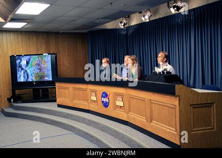 La NASA ha tenuto una conferenza stampa che ha discusso le attuali conoscenze su Marte, comprese le caratteristiche geologiche, il clima e le strategie di esplorazione, con particolare attenzione alla missione Mars Science Laboratory e alla rover Curiosity. Foto Stock