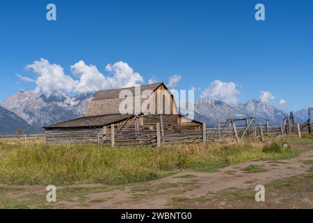 John Moulton Barn all'interno del quartiere storico di Mormon Row nel Grand Teton National Park Foto Stock