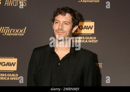 2023 Sentinel Awards al Writer's Guild of America Theater il 6 dicembre 2023 a Beverly Hills, CA con: Adam Brody Where: Beverly Hills, California, United States When: 06 Dec 2023 Credit: Nicky Nelson/WENN Foto Stock