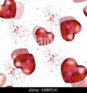 motivo acquerello senza cuciture con cuori rossi brillanti e schizzi di acquerello. su sfondo bianco. Per il design di San Valentino. Foto Stock