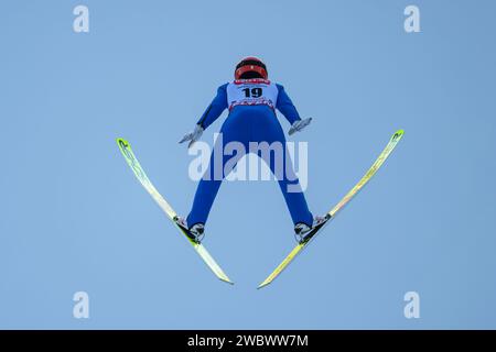 Il tedesco Tristan Sommerfeld gareggia durante la Coppa del mondo combinata nordica Fis 106 a Oberstdorf il 12 gennaio 2024 Foto Stock