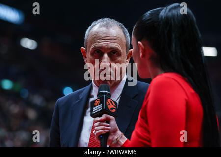 Milano, Italia. 11 gennaio 2024. Ettore Messina Head Coach di EA7 Emporio Armani Milan intervistato durante la partita della stagione regolare turca EuroLeague 2023/24 Round 21 tra EA7 Emporio Armani Milan e Crvena Zvezda Meridianbet Belgrado al Mediolanum Forum. Punteggio finale; EA7 Milano 62 : 76 Crvena Zvezda Meridianbet Belgrado. (Foto di Fabrizio Carabelli/SOPA Images/Sipa USA) credito: SIPA USA/Alamy Live News Foto Stock