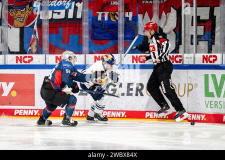 Norimberga, Deutschland. 12 gennaio 2024. Danjo Leonhardt (53, Nürnberg Ice Tigers, Nuernberg Ice Tigers) Yasin Ehliz (42, EHC Red Bull München, RBM ), Nuernberg Ice Tigers vs. Red Bull Muenchen, DEL, 37. Spieltag, 12.01.2024, foto: Thomas Hahn/Eibner-Pressefoto Credit: dpa/Alamy Live News Foto Stock