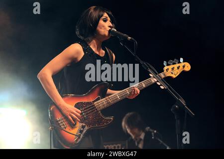 Milano Italia 2010-03-04: Carmen Consoli, cantante italiana, durante il concerto dal vivo all'Alcatraz Foto Stock