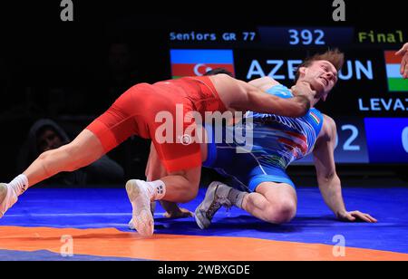 Zagabria, Croazia. 12 gennaio 2024. Torneo internazionale di Wrestling - UWW Grand Prix Ranking Series Zagreb Open 2024. Finale maschile di 77 chilogrammi, Sanan Suleymanov - Levai Zoltán foto: Marko Prpic/PIXSELL credito: Pixsell/Alamy Live News Foto Stock