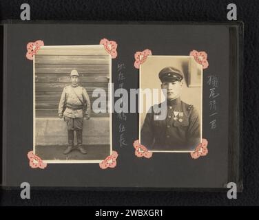 Due ritratti di soldati giapponesi sconosciuti, Anonymous, 1937 - 1941 fotografano queste foto fanno parte di un album. baryta carta gelatina argento stampa il soldato; la vita del soldato. anonimo personaggio storico ritratto Foto Stock