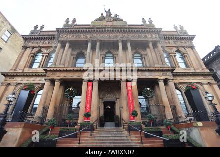 Hotel boutique 5 stelle Merchant in Skipper Street a Natale, nel quartiere della Cattedrale di Belfast, a NI, Regno Unito Foto Stock