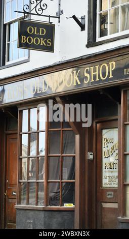 Ross on Wye, Herefordshire, Ing. 24 settembre 2023: Si ritiene che risalga al 1560, il Ross Old Book Shop è un edificio classificato di grado II Foto Stock