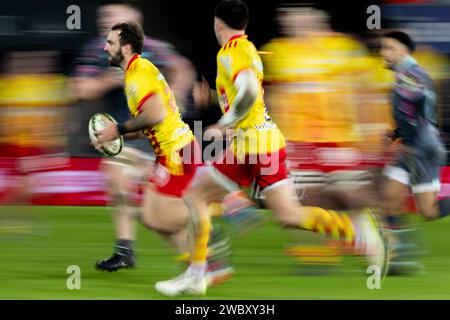 Swansea, Regno Unito. 12 gennaio 2024. Jean-Pascal Barraque di USA Perpignan durante la partita della European Challenge Cup tra Ospreys e Perpignan allo Stadio Swansea.com di Swansea il 12 gennaio 2024. Questa immagine può essere utilizzata solo per scopi editoriali. Solo per uso editoriale. Credito: Ashley Crowden/Alamy Live News Foto Stock