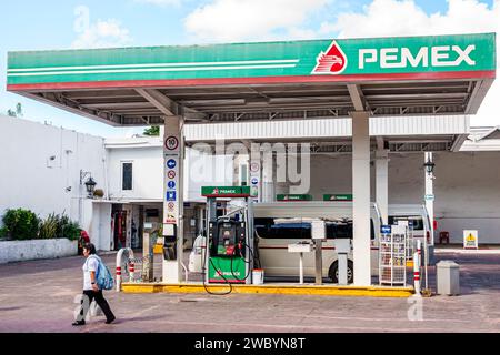 Merida Mexico, centro storico, distributore di benzina PEMEX Foto Stock